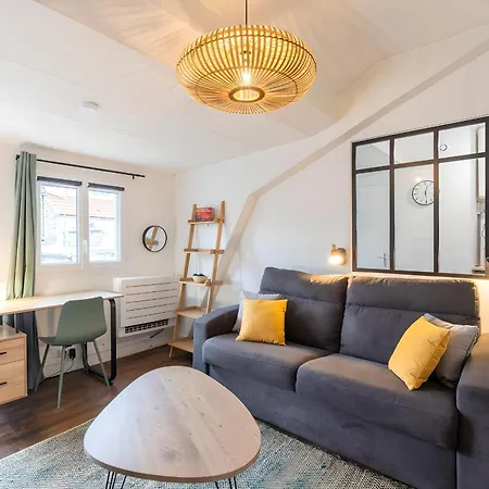 La Parenthese Sous Les Toits 公寓 *